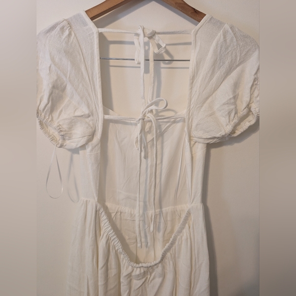 Dress - Picture 4 of 4